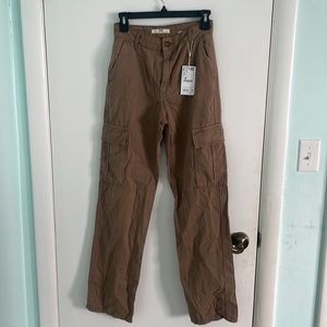 stradivarius brown cargo pants